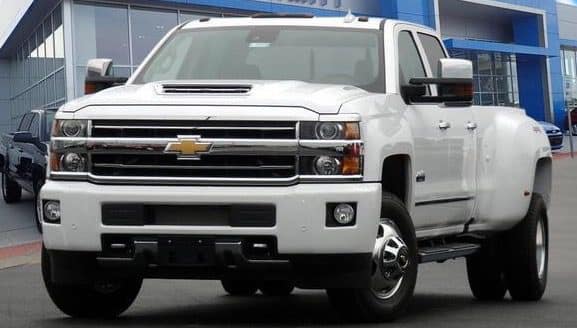 2021 Ford F350 VS 2019 Chevy HD 3500 Dually Comparison 3 2021 F350 vs 2019 Chevy HD 3500