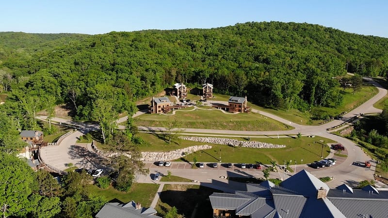 echo bluff state park cabins